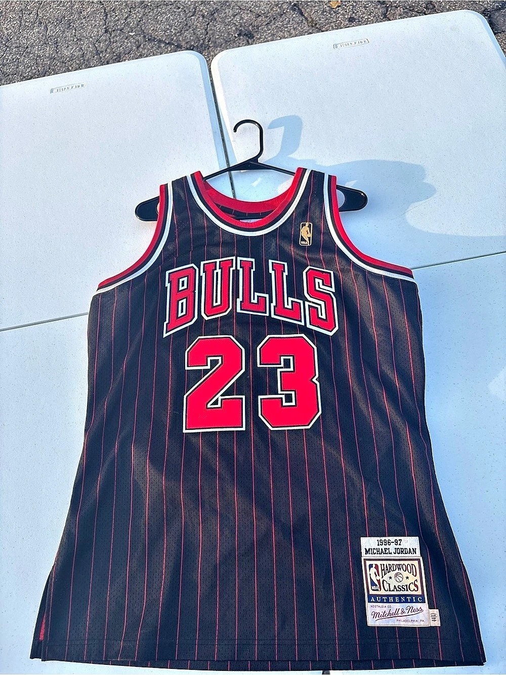 Mitchell & Ness Michael Jordan 1995-96 Chicago Bulls Swingman jersey signed